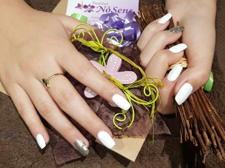 Soins des ongles Bourgoin-Jallieu